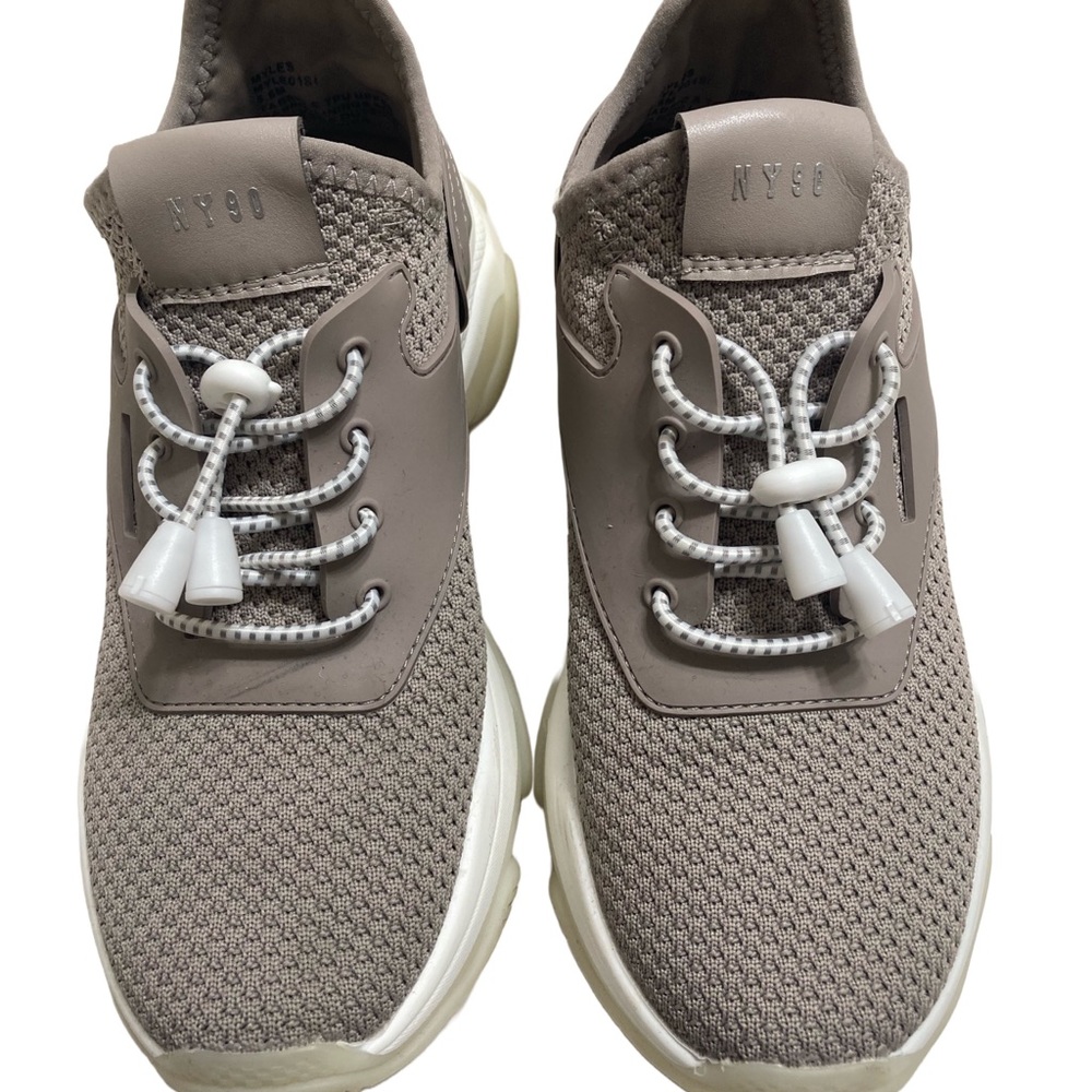 Steve Madden Myles Sneaker